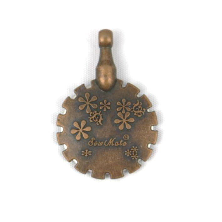 Thread Cutter Pendant (Large)